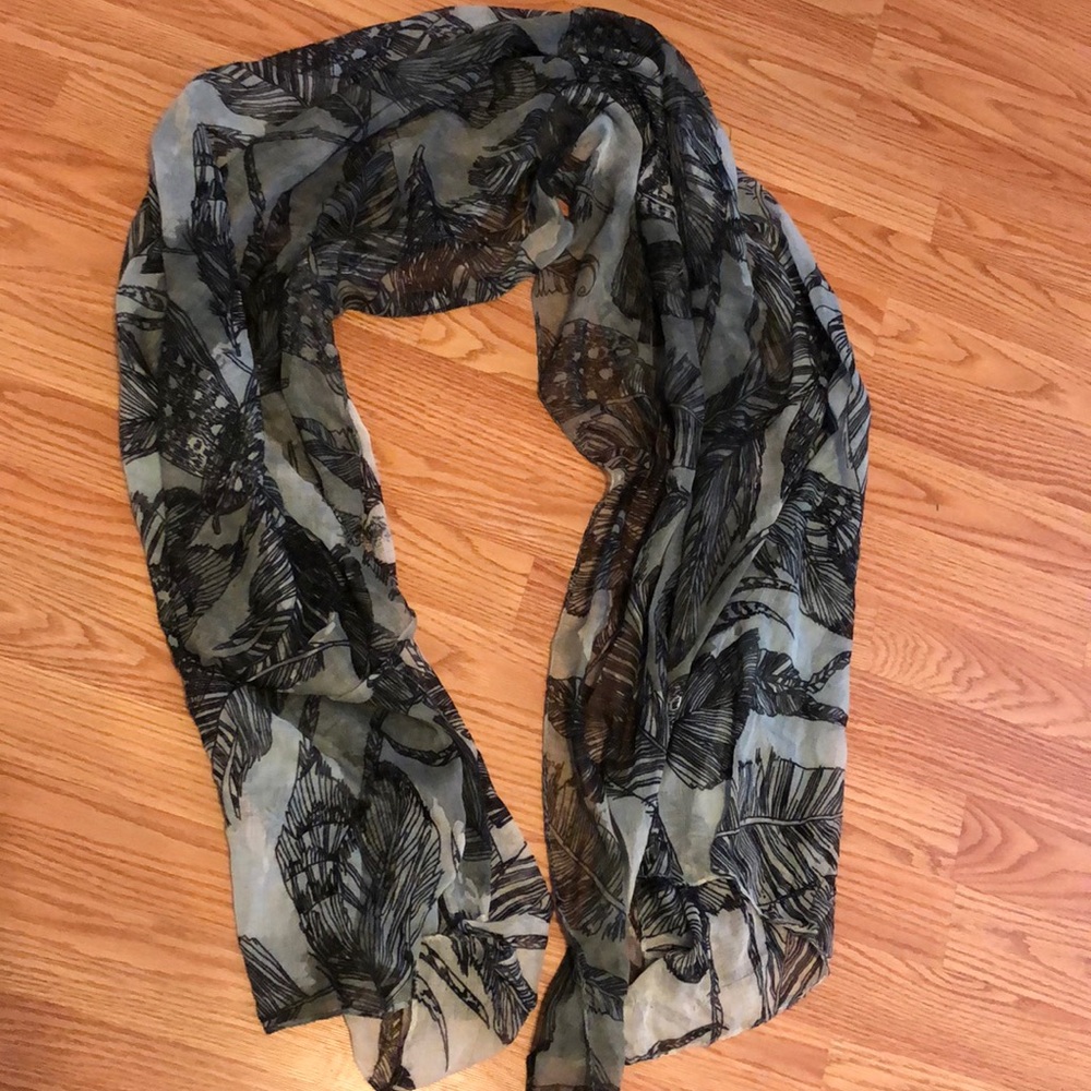 Multicolor blue scarf